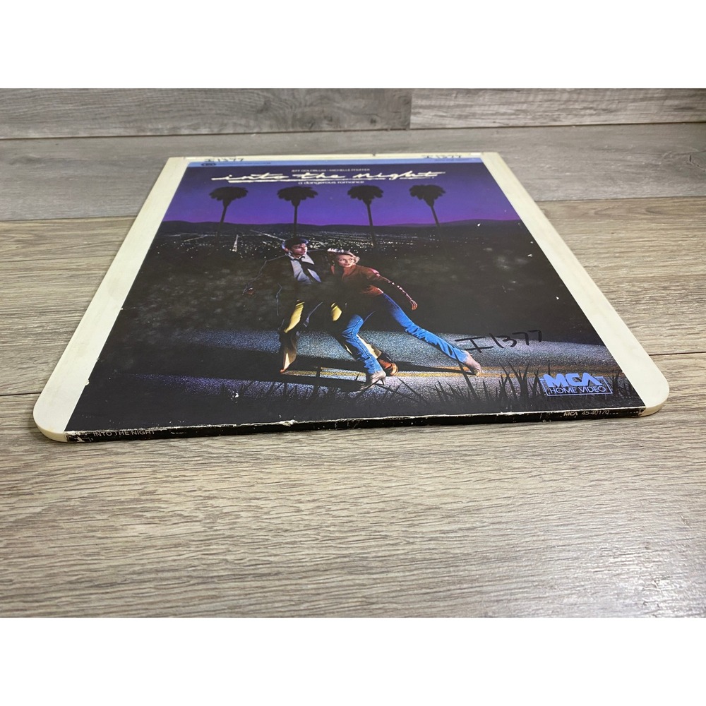 Into the Night‎ CED Video Disc 1985 Jeff Goldblum Michelle Pfeiffer MCA 45-40170